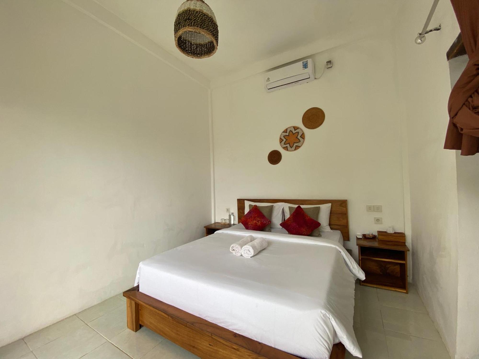 The Hill View Lombok Hotel Kuta  ภายนอก รูปภาพ